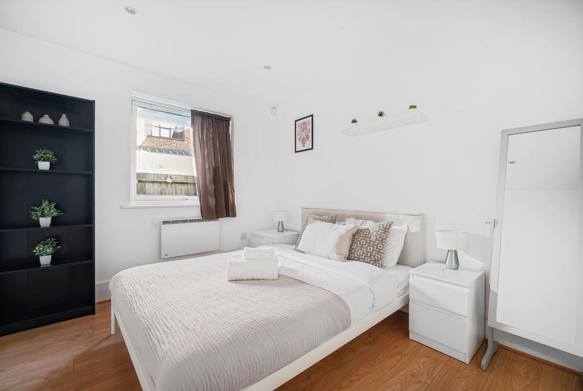 King'S Cross - 2Br With Terrace - Cityapartmentstay Londra Exterior foto