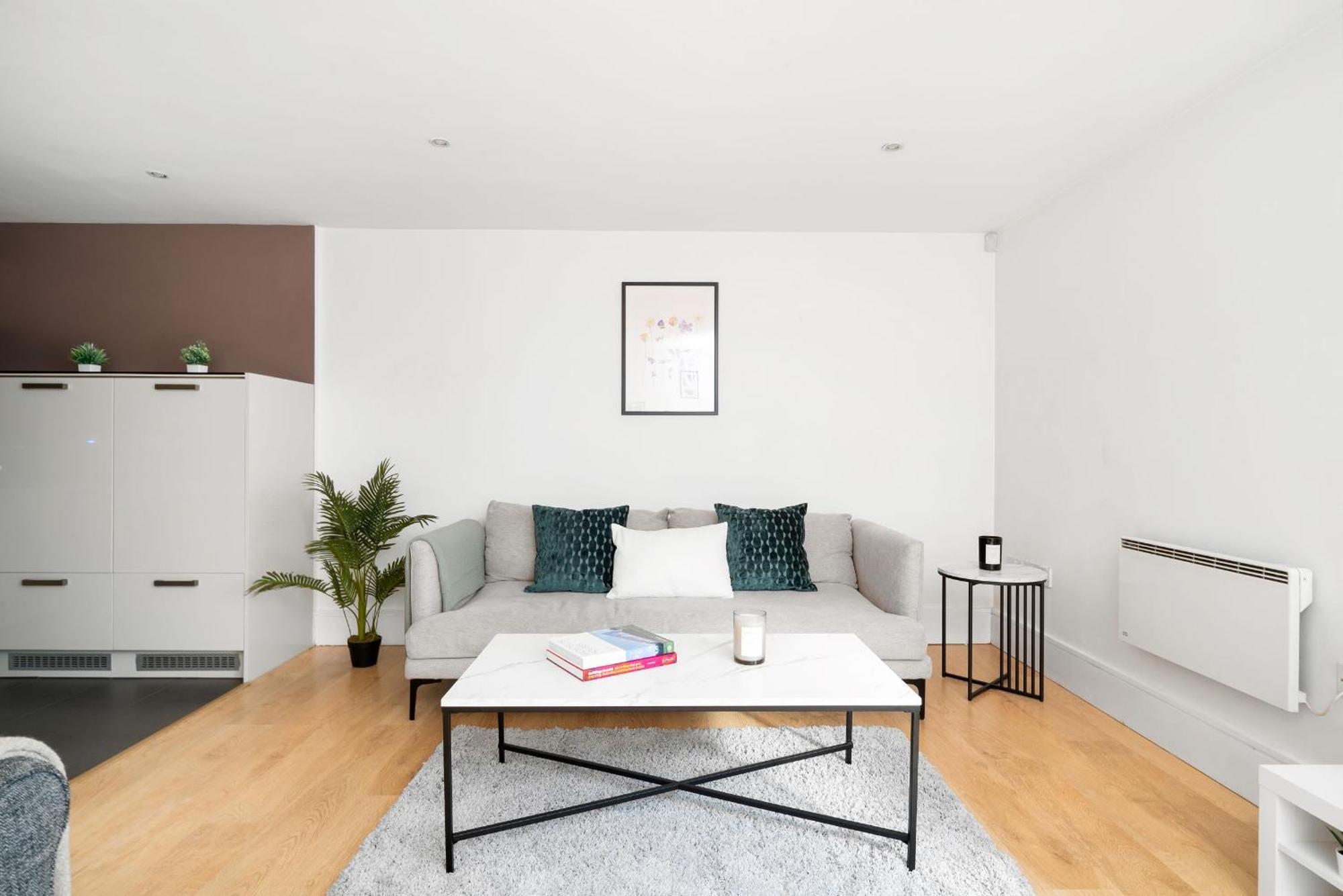 King'S Cross - 2Br With Terrace - Cityapartmentstay Londra Exterior foto